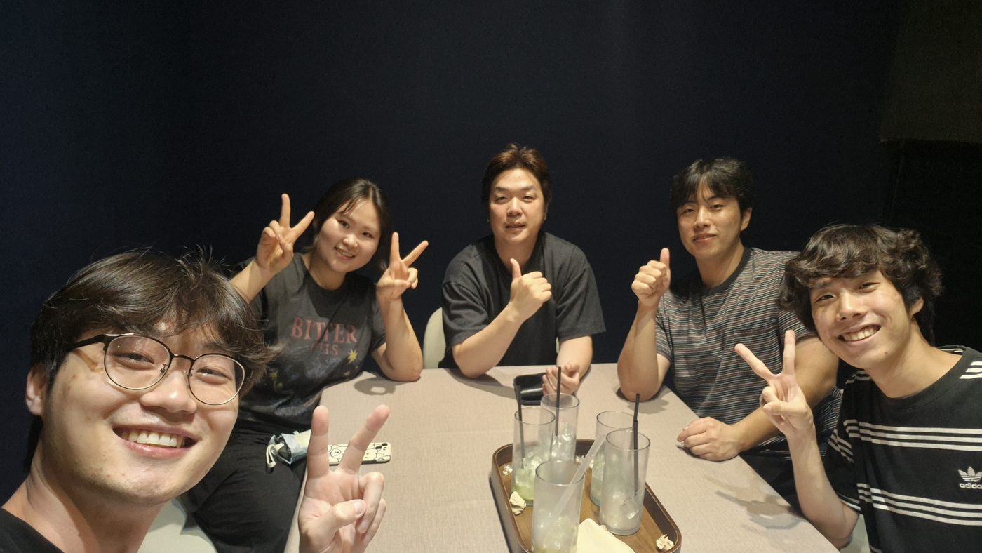 The lab together on the last evening before departure.